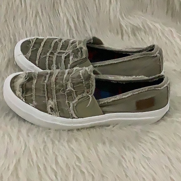 Blowfish women’s brown distressed summer shoes size 6.5 - Picture 3 of 7